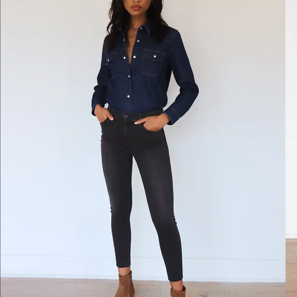 Denim Forum Nico Mid Rise, size 24